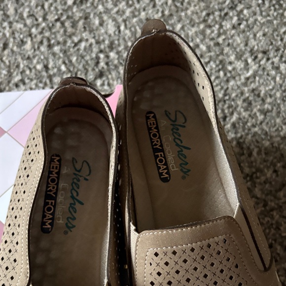 Skechers Women's Beige Perforated Loafers - Picture 3 of 4